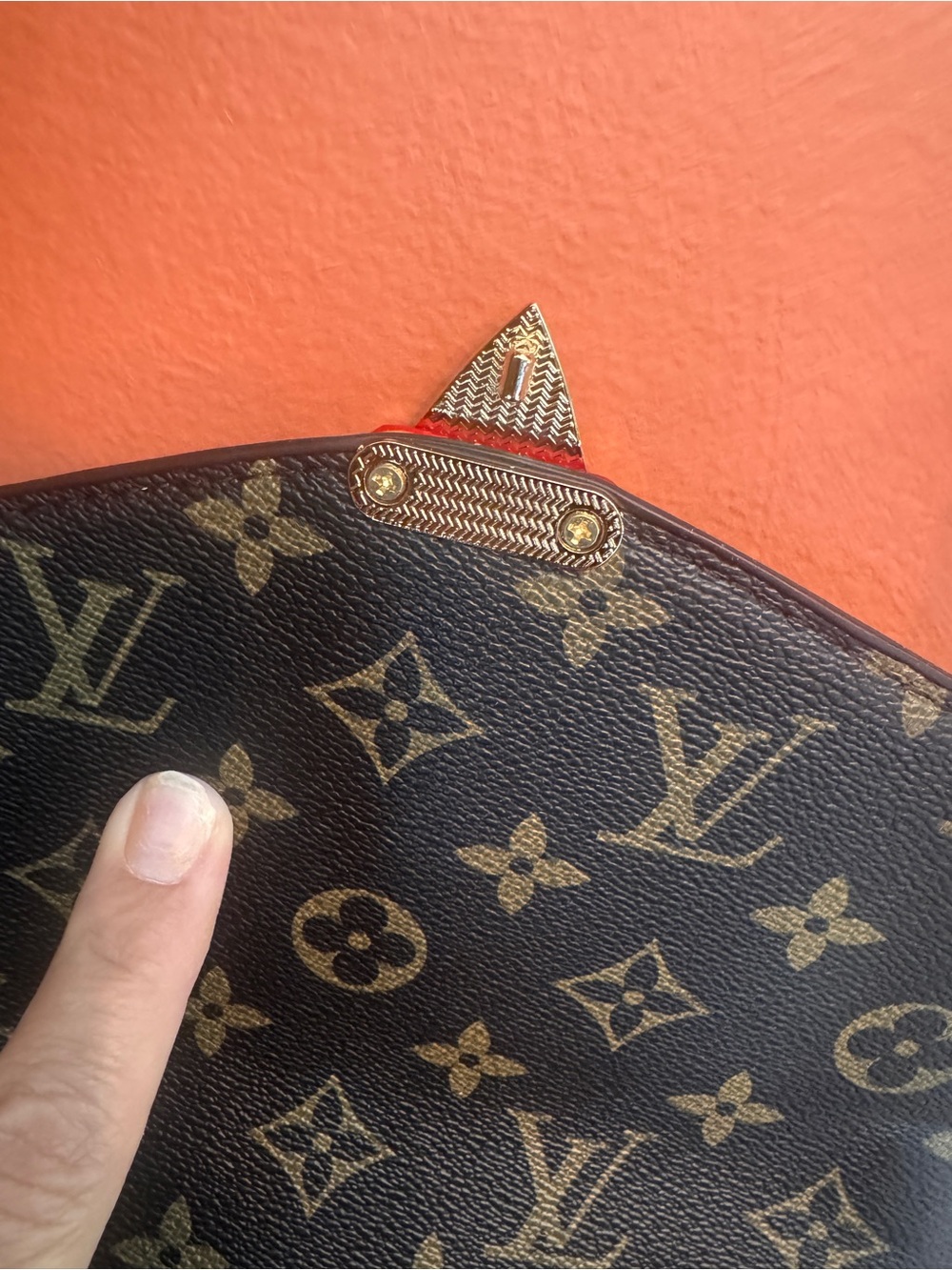 Louis Vuitton Monogram Shoulder Crossbody in Brown and Gold - Picture 11 of 11